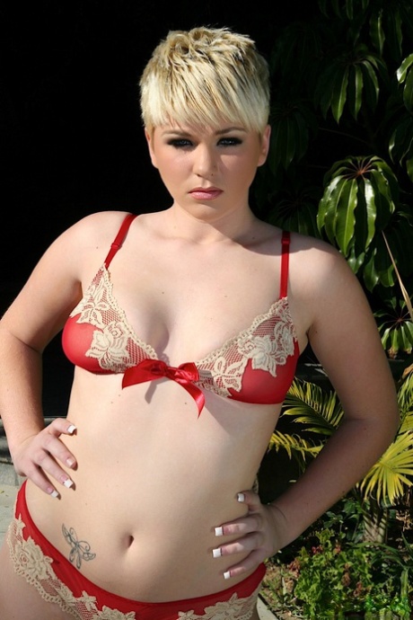Claudia Downs top actress pictures