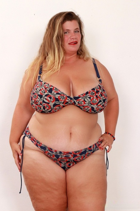 hairy mature bbw erotic photo