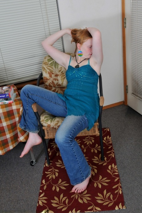 hairy redhead hot porn picture