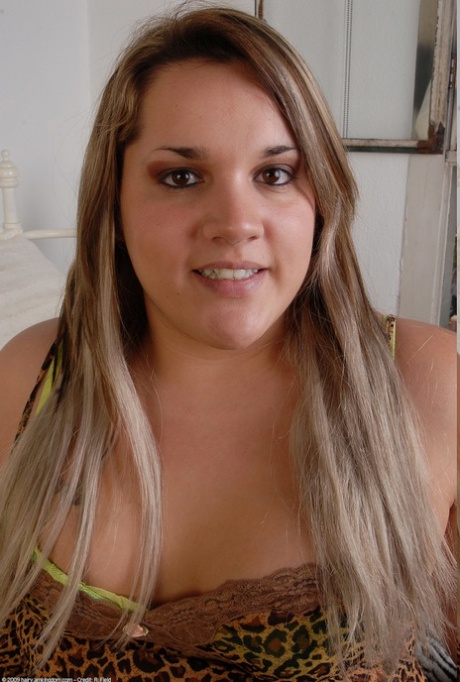 chubby white girl pornos photo