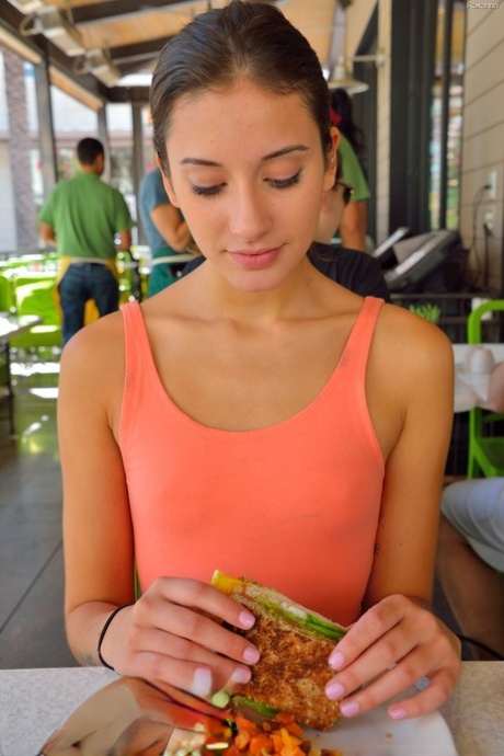 cute face hot xxx pictures