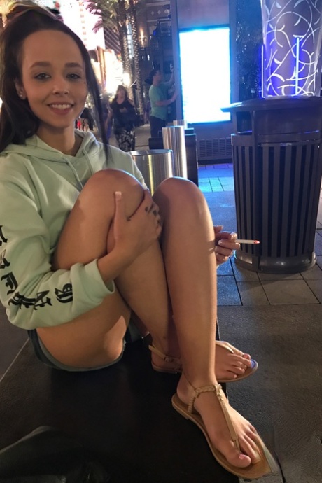 toes nudes photos