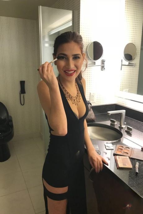 Olivia Nova pornstar beautiful galleries