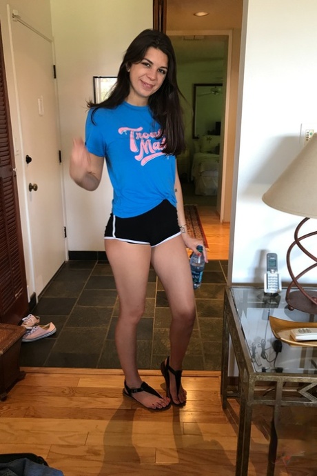 Olivia Lua hd model galleries
