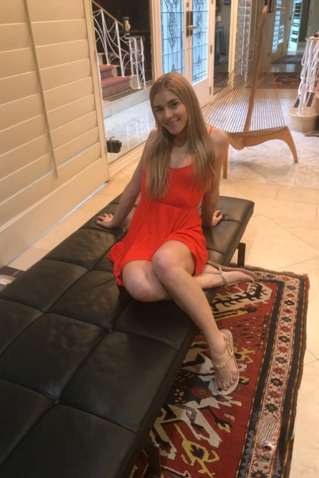Nikki Peach pornstar pic