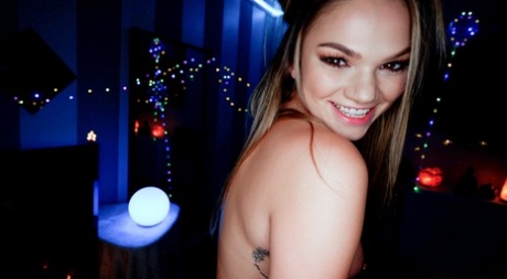 Athena Faris pornographic actress pics