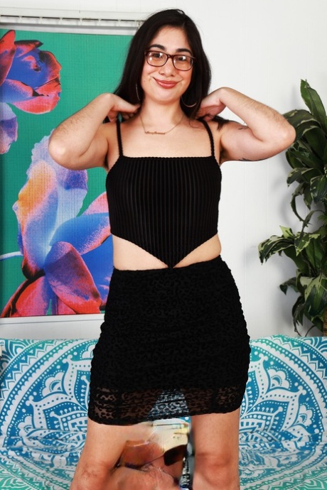 Lucy Sunflower pornstar hd pics