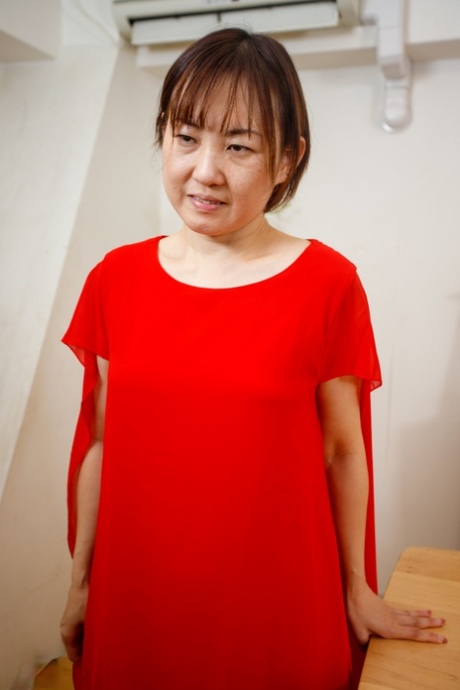 asian mom naked photos