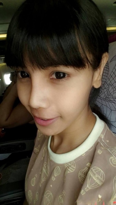 teen ladyboy nudes image