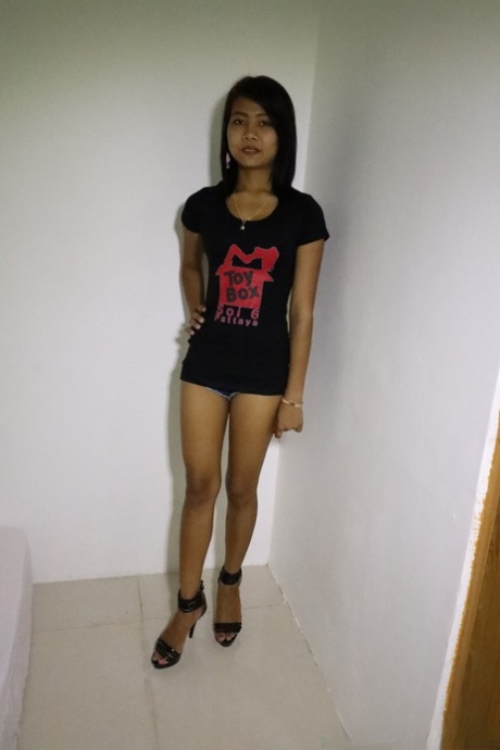 teen casting hot naked img