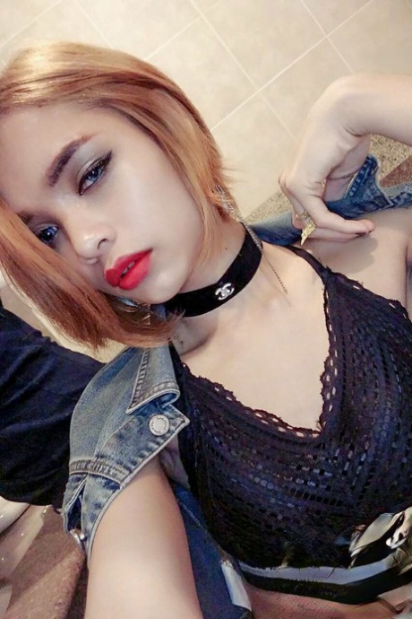 teen ladyboy hd picture