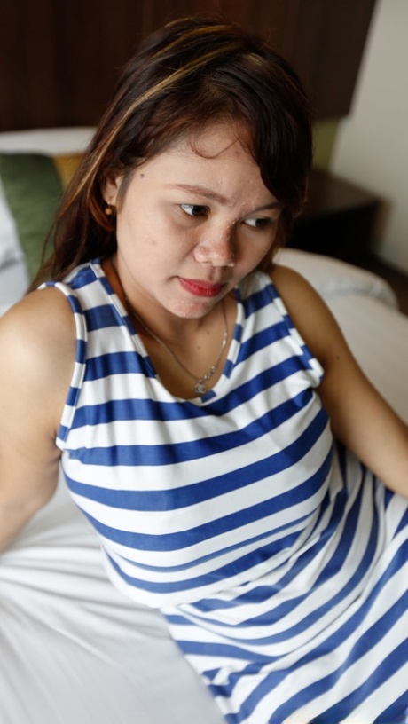 asian mom hot photo