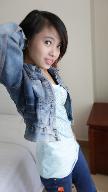 hairy asian pussy sexy xxx pic