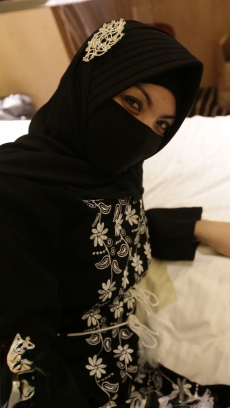 muslim beautiful naked pics
