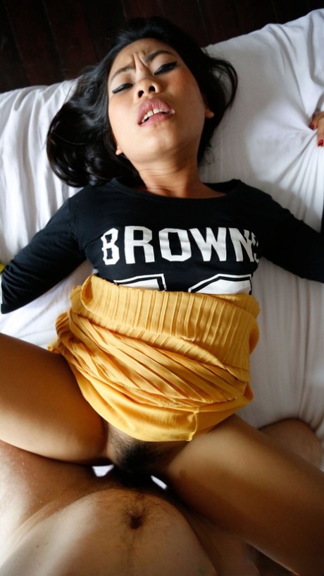 asian mom beautiful pic