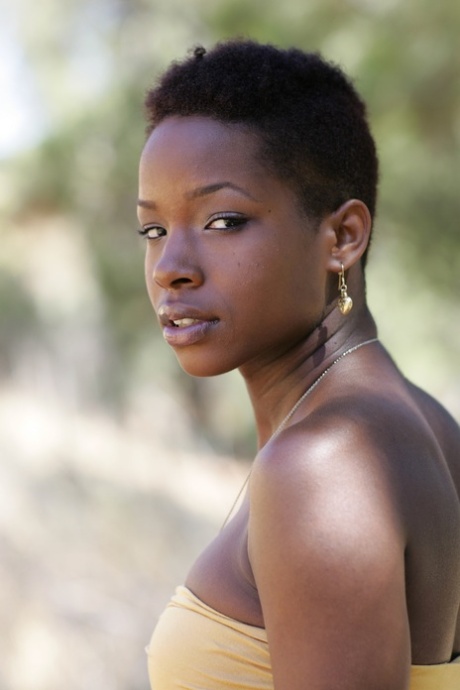 short hair ebony nude archive