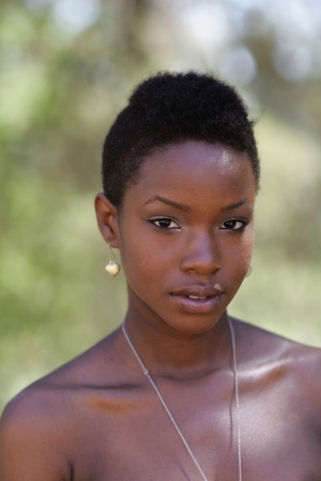 african teen beautiful naked picture