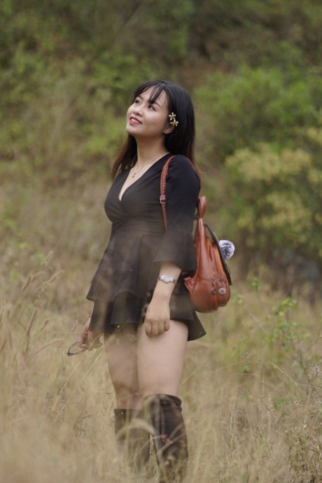 asian boots free naked pic