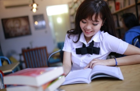 asian schoolgirl art nude image