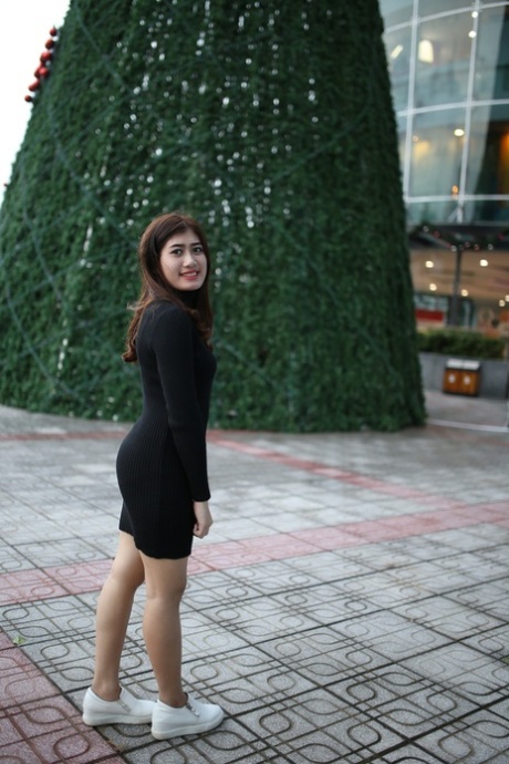 asian public nudes galleries