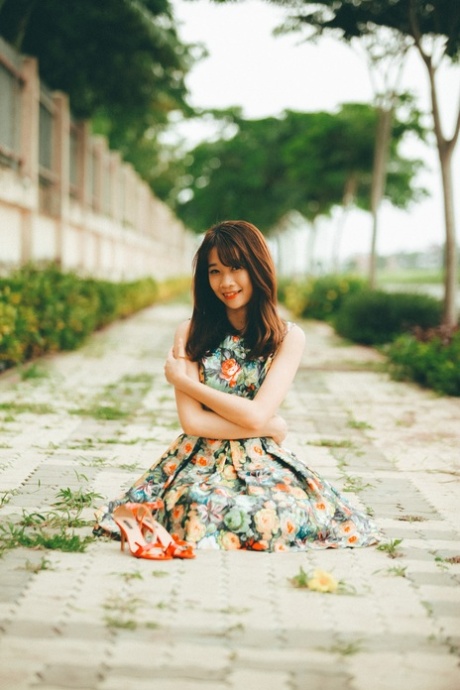 asian dress nude picture