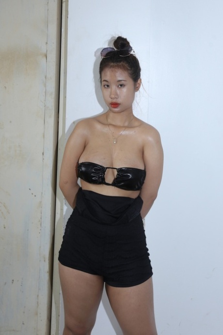 busty asian teen sexy naked galleries