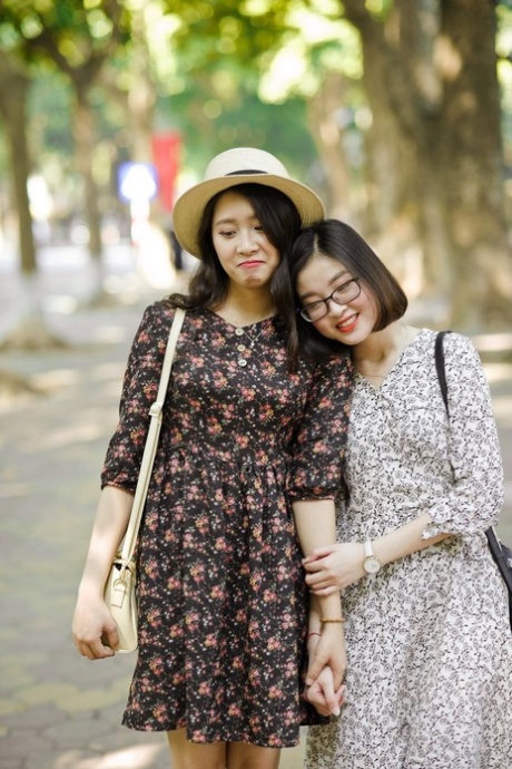 mother daughter free images