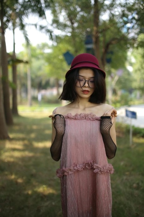brunette glasses nice pic