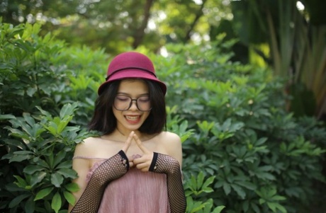 nerdy teen free porn archive