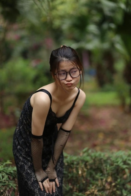 petite asian erotic pics