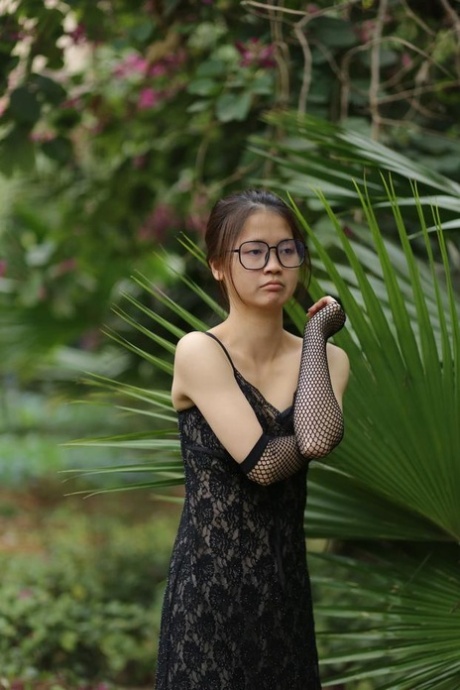pretty asian art naked img