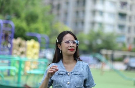 asian outdoor hot xxx image