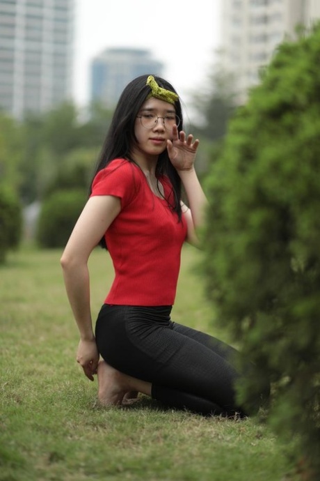 petite asian hot sex gallery