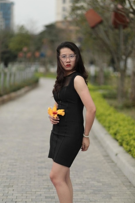 dress sexy photos