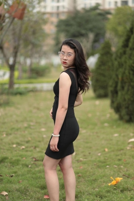 tight dress beautiful porn gallery