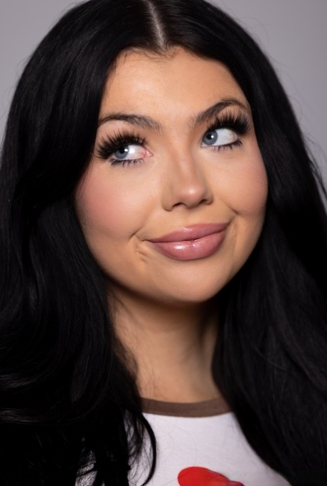 chubby face free xxx galleries