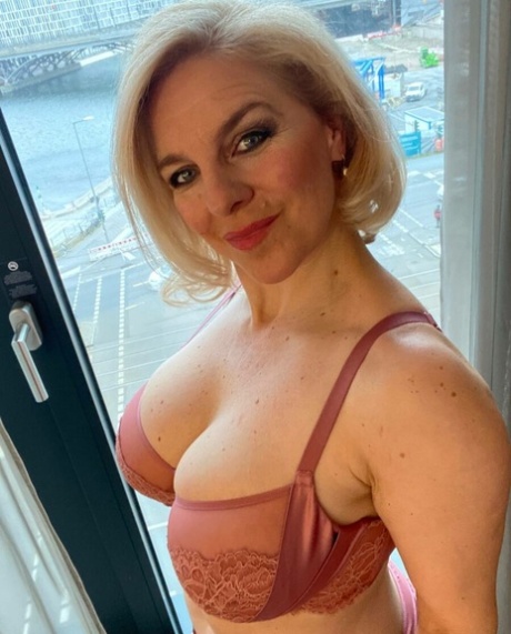 large breasts free porn pics