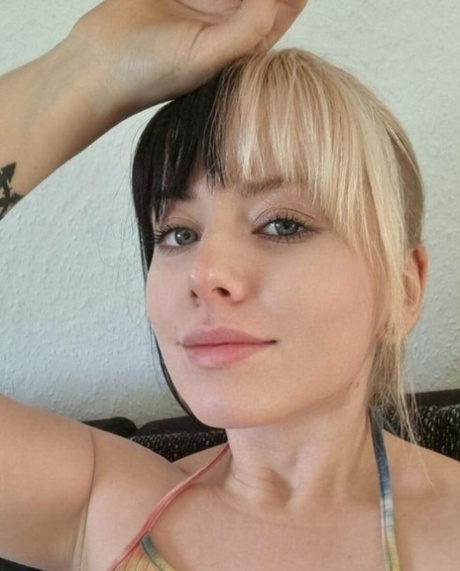 slutty teen art naked pic