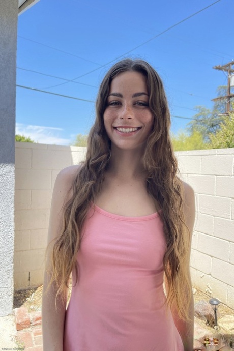 freckles top image