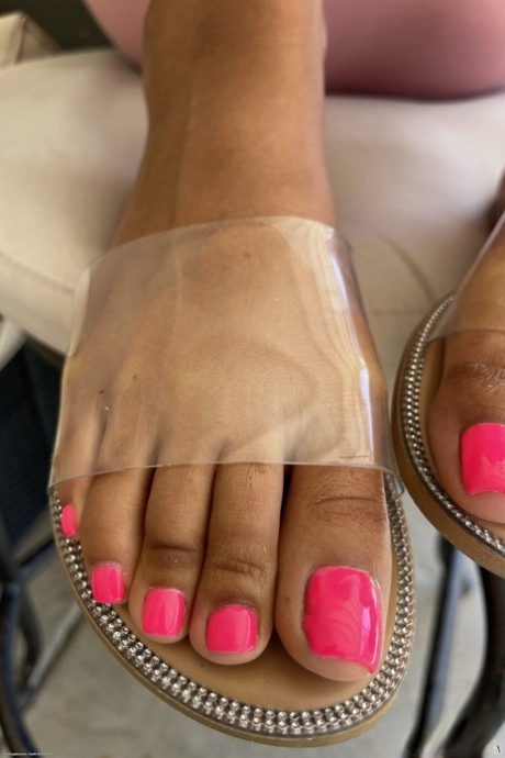 ebony feet pretty image