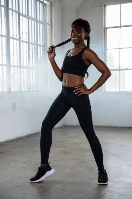 ebony yoga pants sex pictures