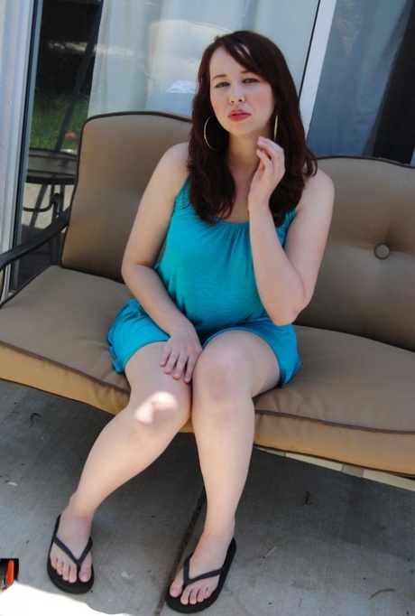 curvy solo pornos picture