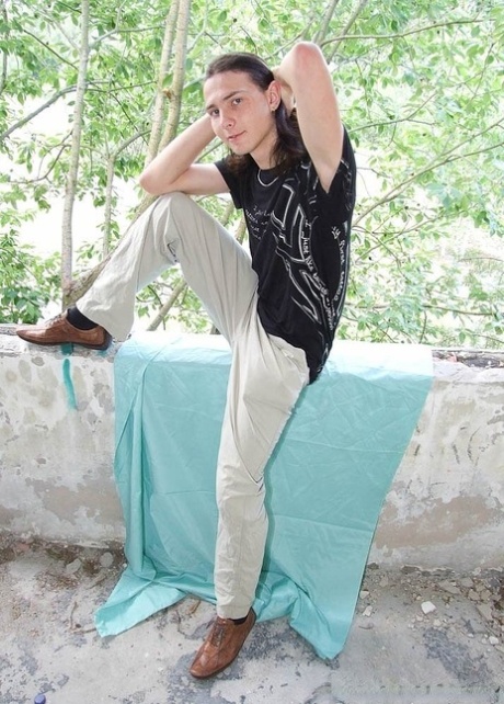 solo male free xxx pictures