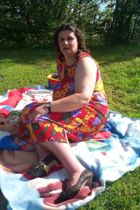 mature dress hot sex galleries