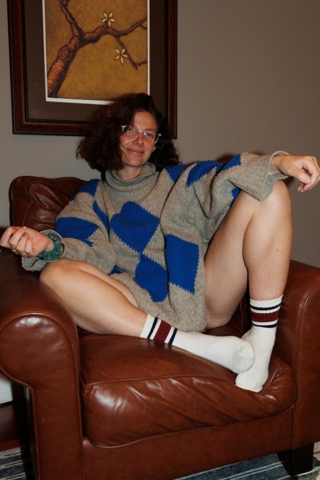 soccer mom hot nude image