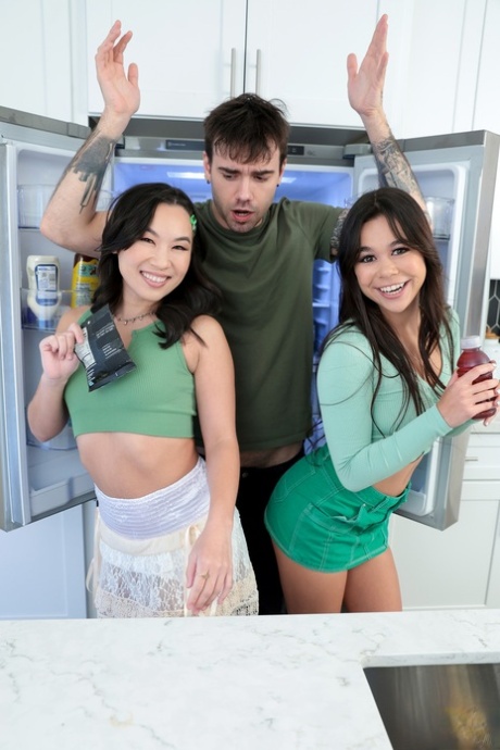 asian threesome hot sexy gallery