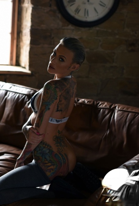 Becky Holt exclusive model image