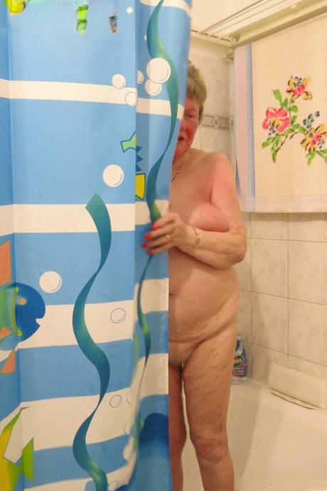 thick granny pornos gallery