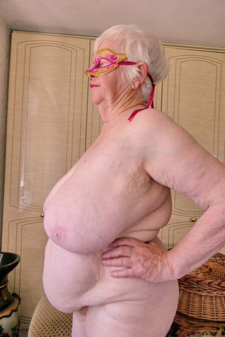 old granny tits sexy xxx archive
