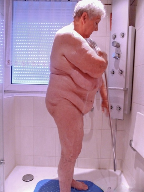 very old granny adult pics